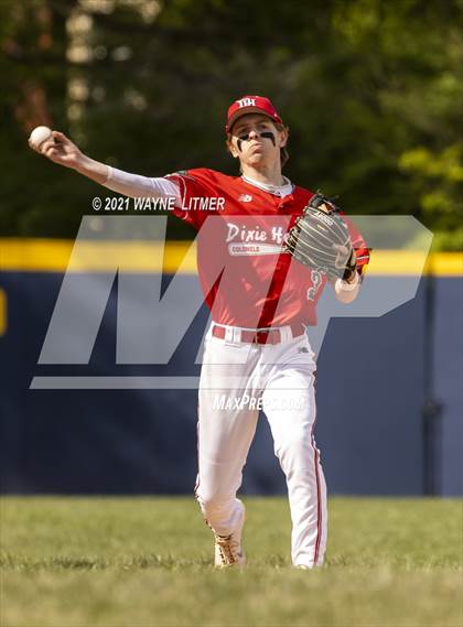 Thumbnail 3 in Dixie Heights @ Covington Catholic photogallery.