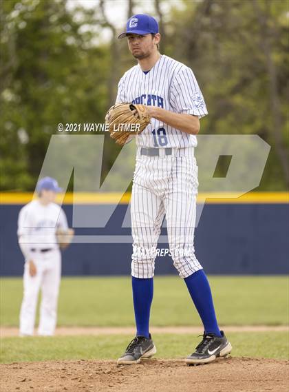 Thumbnail 3 in Dixie Heights @ Covington Catholic photogallery.