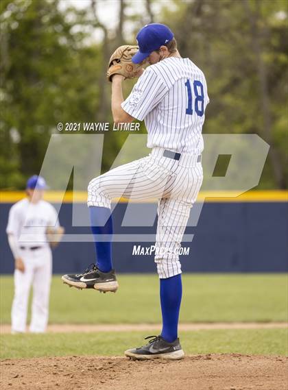 Thumbnail 2 in Dixie Heights @ Covington Catholic photogallery.