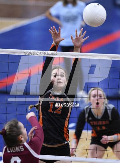 Thumbnail 3 in Wiggins vs. Swink (CHSAA 3A Playoff) photogallery.