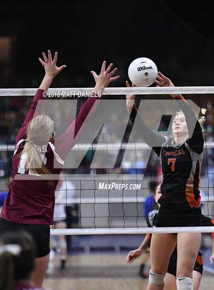 Thumbnail 2 in Wiggins vs. Swink (CHSAA 3A Playoff) photogallery.