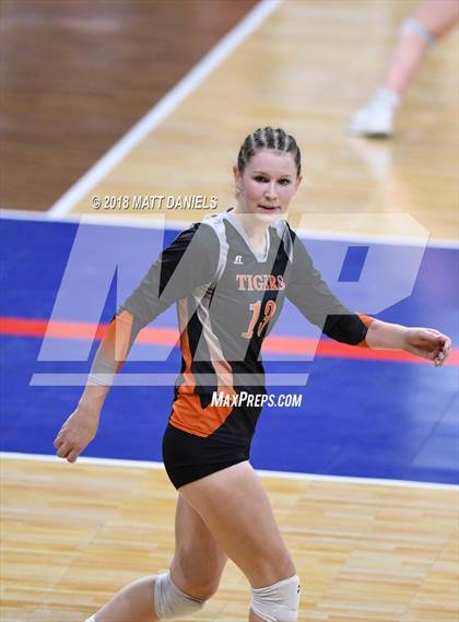 Thumbnail 2 in Wiggins vs. Swink (CHSAA 3A Playoff) photogallery.