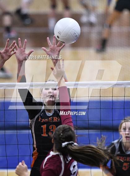 Thumbnail 1 in Wiggins vs. Swink (CHSAA 3A Playoff) photogallery.