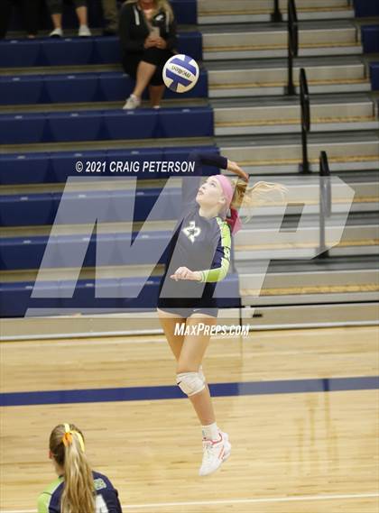 Thumbnail 3 in Logan @ Ridgeline photogallery.