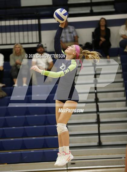 Thumbnail 2 in Logan @ Ridgeline photogallery.