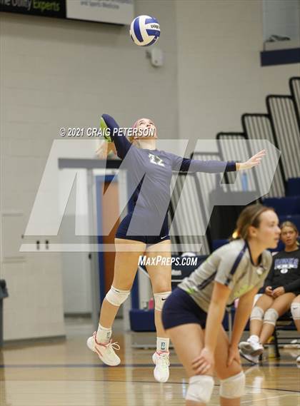 Thumbnail 3 in Logan @ Ridgeline photogallery.