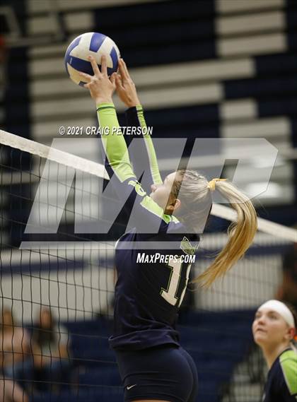 Thumbnail 3 in Logan @ Ridgeline photogallery.