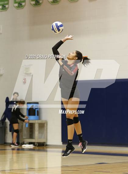 Thumbnail 3 in Logan @ Ridgeline photogallery.