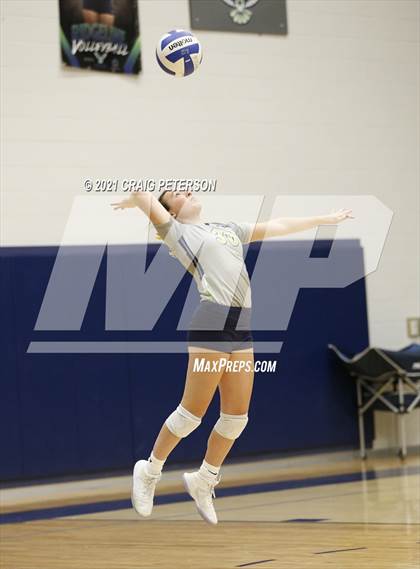 Thumbnail 3 in Logan @ Ridgeline photogallery.