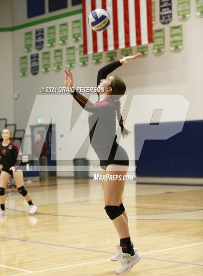 Thumbnail 2 in Logan @ Ridgeline photogallery.