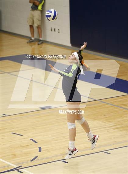 Thumbnail 3 in Logan @ Ridgeline photogallery.