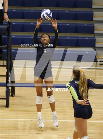 Thumbnail 3 in Logan @ Ridgeline photogallery.