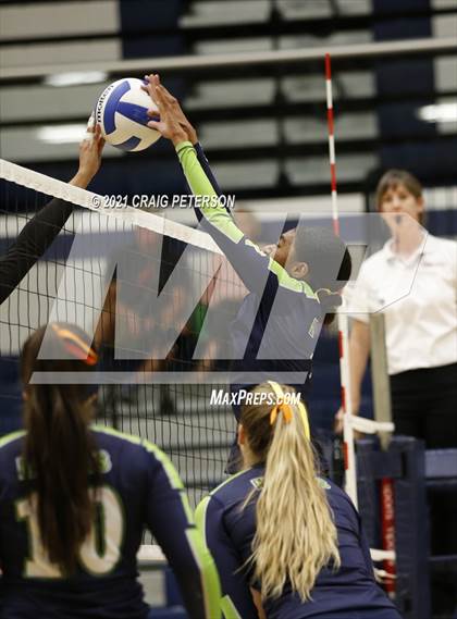 Thumbnail 3 in Logan @ Ridgeline photogallery.
