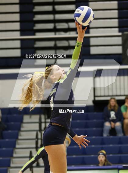 Thumbnail 2 in Logan @ Ridgeline photogallery.
