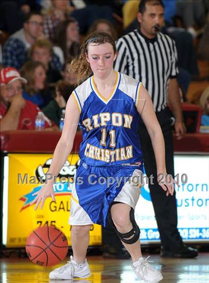 Thumbnail 3 in Ripon Christian vs. Turlock Christian (CIF SJS D5 Playoffs) photogallery.