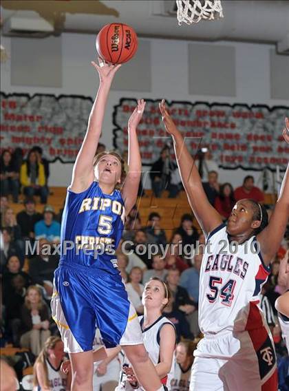 Thumbnail 3 in Ripon Christian vs. Turlock Christian (CIF SJS D5 Playoffs) photogallery.
