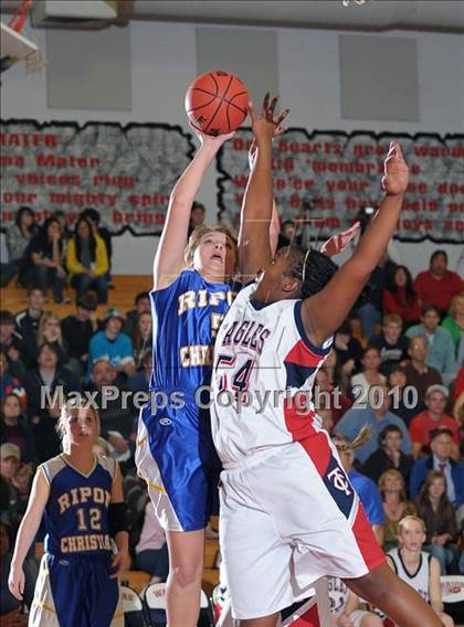 Thumbnail 1 in Ripon Christian vs. Turlock Christian (CIF SJS D5 Playoffs) photogallery.