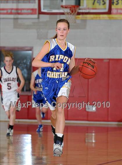 Thumbnail 2 in Ripon Christian vs. Turlock Christian (CIF SJS D5 Playoffs) photogallery.