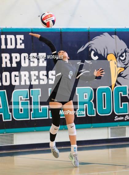 Thumbnail 3 in Sylmar vs Eagle Rock photogallery.