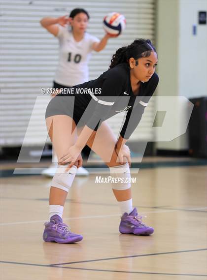 Thumbnail 3 in Sylmar vs Eagle Rock photogallery.