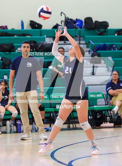 Thumbnail 1 in Sylmar vs Eagle Rock photogallery.