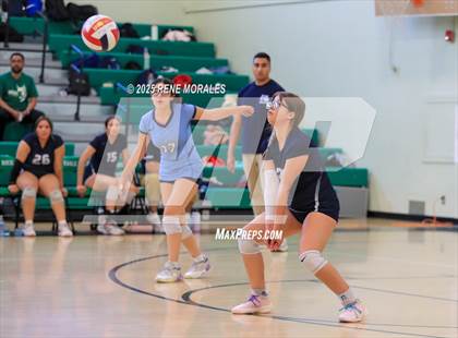 Thumbnail 1 in Sylmar vs Eagle Rock photogallery.