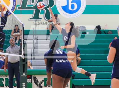 Thumbnail 2 in Sylmar vs Eagle Rock photogallery.