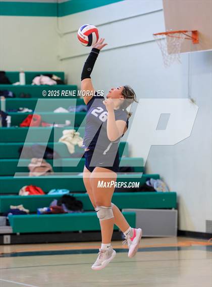 Thumbnail 3 in Sylmar vs Eagle Rock photogallery.