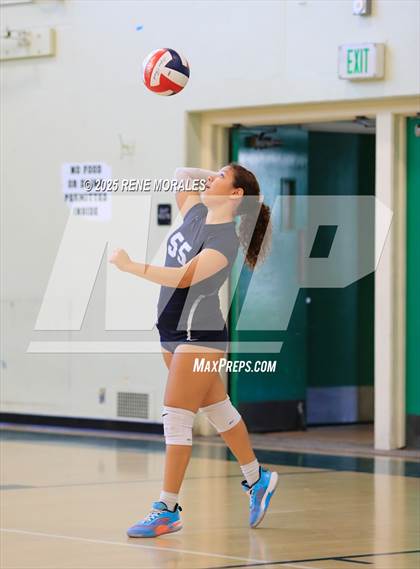 Thumbnail 1 in Sylmar vs Eagle Rock photogallery.