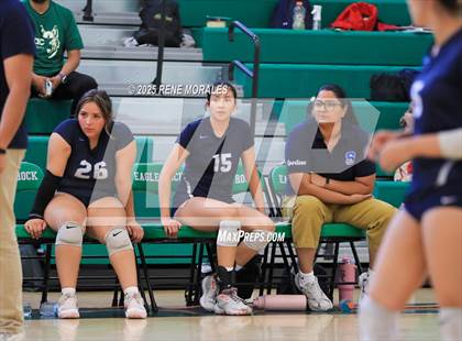 Thumbnail 3 in Sylmar vs Eagle Rock photogallery.