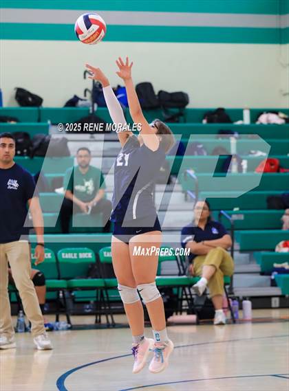 Thumbnail 3 in Sylmar vs Eagle Rock photogallery.