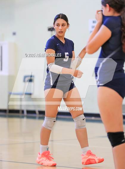 Thumbnail 2 in Sylmar vs Eagle Rock photogallery.