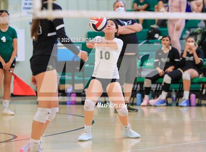 Thumbnail 3 in Sylmar vs Eagle Rock photogallery.