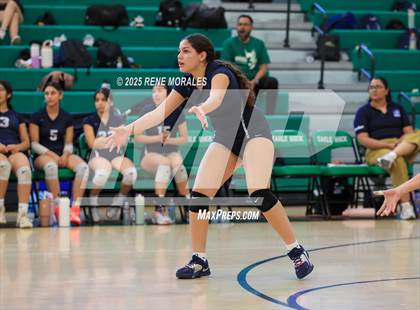 Thumbnail 3 in Sylmar vs Eagle Rock photogallery.