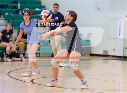 Thumbnail 3 in Sylmar vs Eagle Rock photogallery.