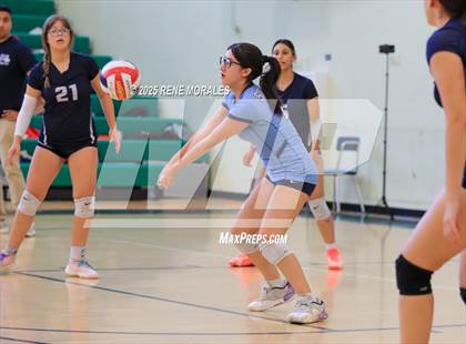 Thumbnail 2 in Sylmar vs Eagle Rock photogallery.