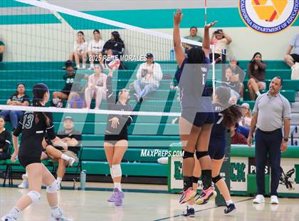 Thumbnail 3 in Sylmar vs Eagle Rock photogallery.