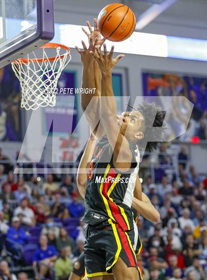 Thumbnail 3 in Montverde Academy vs Oak Hill Academy (City of Palms Classic Final) photogallery.