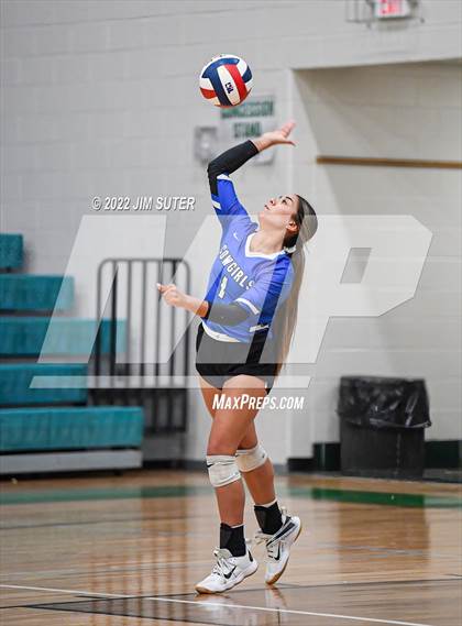Thumbnail 2 in Neches vs McMullen County (UIL 1A Region 4 Semifinal Playoff) photogallery.