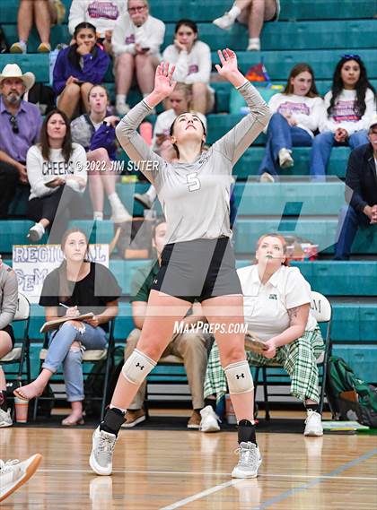 Thumbnail 1 in Neches vs McMullen County (UIL 1A Region 4 Semifinal Playoff) photogallery.