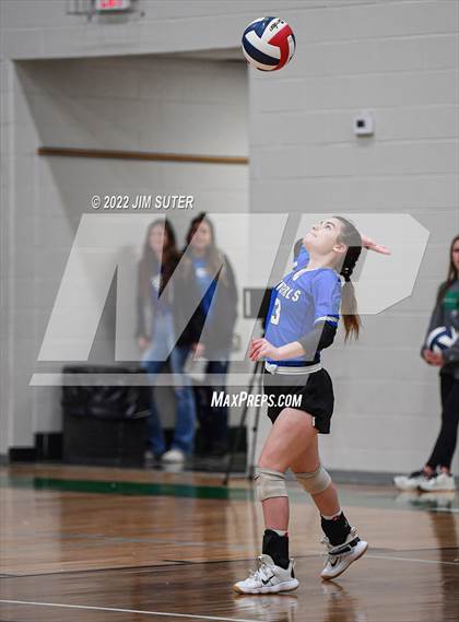 Thumbnail 2 in Neches vs McMullen County (UIL 1A Region 4 Semifinal Playoff) photogallery.