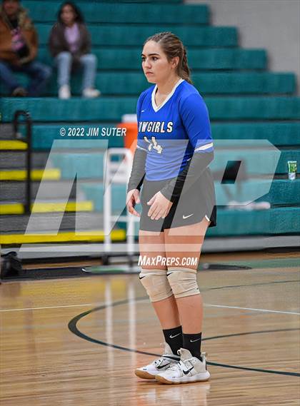 Thumbnail 1 in Neches vs McMullen County (UIL 1A Region 4 Semifinal Playoff) photogallery.