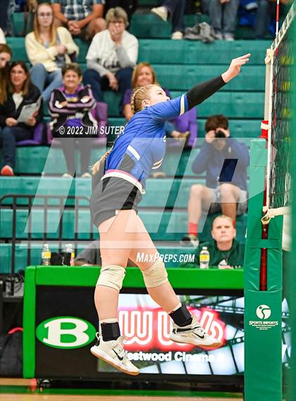 Thumbnail 2 in Neches vs McMullen County (UIL 1A Region 4 Semifinal Playoff) photogallery.