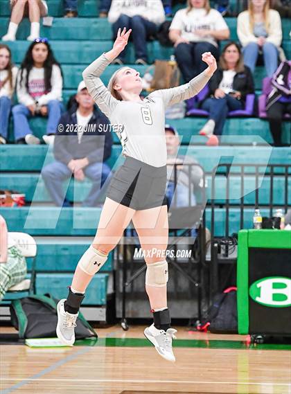 Thumbnail 3 in Neches vs McMullen County (UIL 1A Region 4 Semifinal Playoff) photogallery.