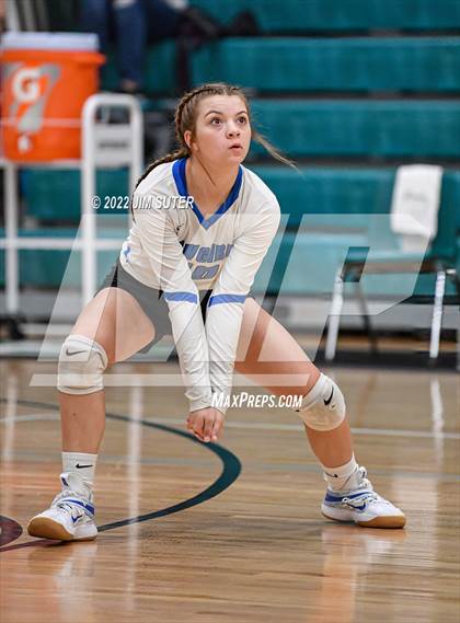 Thumbnail 2 in Neches vs McMullen County (UIL 1A Region 4 Semifinal Playoff) photogallery.