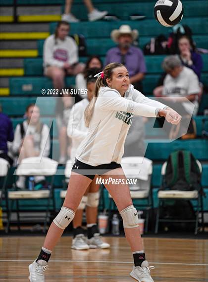 Thumbnail 3 in Neches vs McMullen County (UIL 1A Region 4 Semifinal Playoff) photogallery.