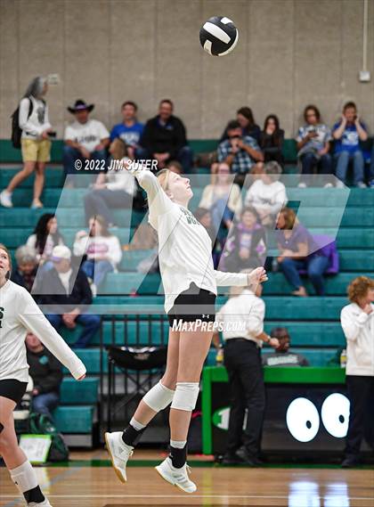 Thumbnail 3 in Neches vs McMullen County (UIL 1A Region 4 Semifinal Playoff) photogallery.