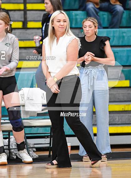 Thumbnail 1 in Neches vs McMullen County (UIL 1A Region 4 Semifinal Playoff) photogallery.
