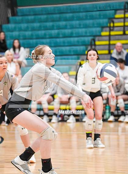 Thumbnail 3 in Neches vs McMullen County (UIL 1A Region 4 Semifinal Playoff) photogallery.