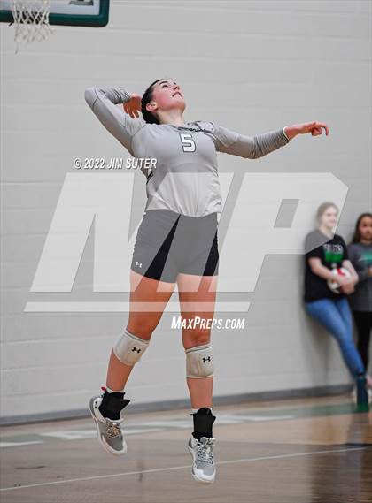 Thumbnail 3 in Neches vs McMullen County (UIL 1A Region 4 Semifinal Playoff) photogallery.